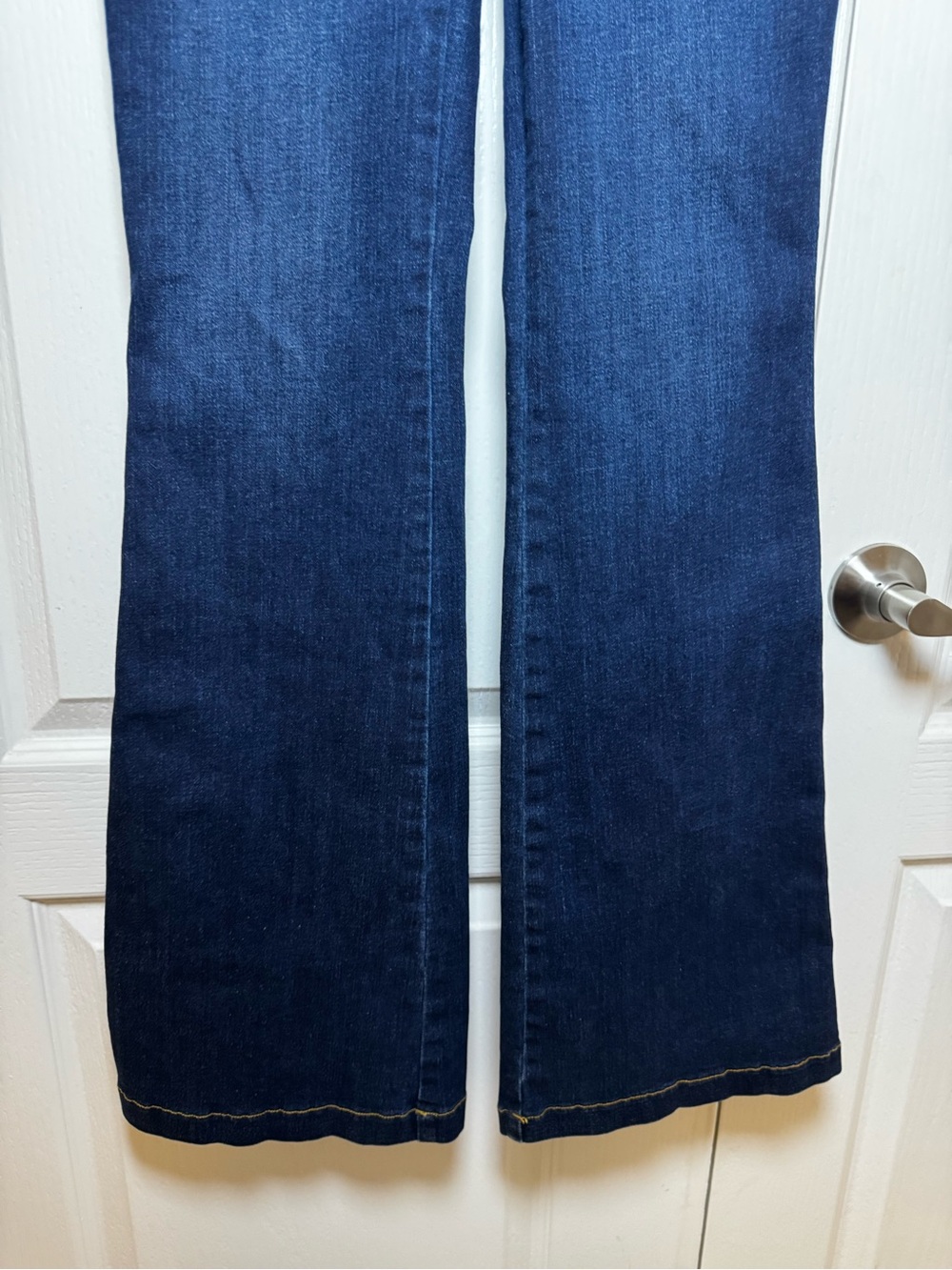 Spanx Flare Jeans Midnight Shade Dark Wash Pull On High Rise Size M - Picture 4 of 6